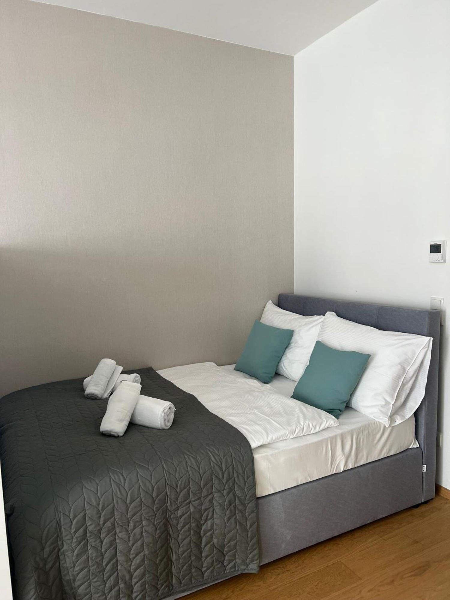 New Westbahnhof Apartament Wiedeń