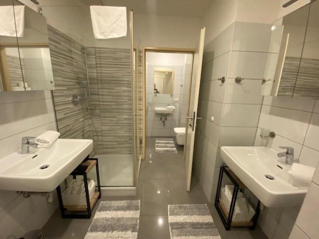 Apartament New Westbahnhof Wiedeń