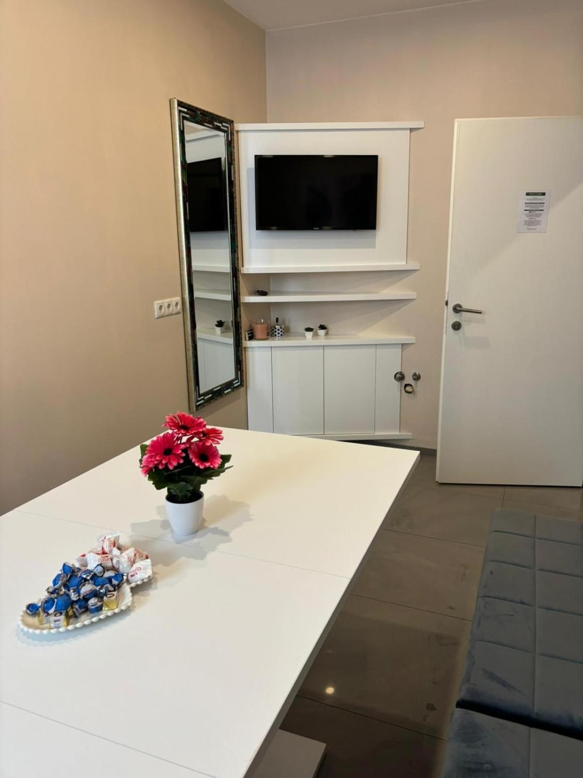 Apartament New Westbahnhof Wiedeń